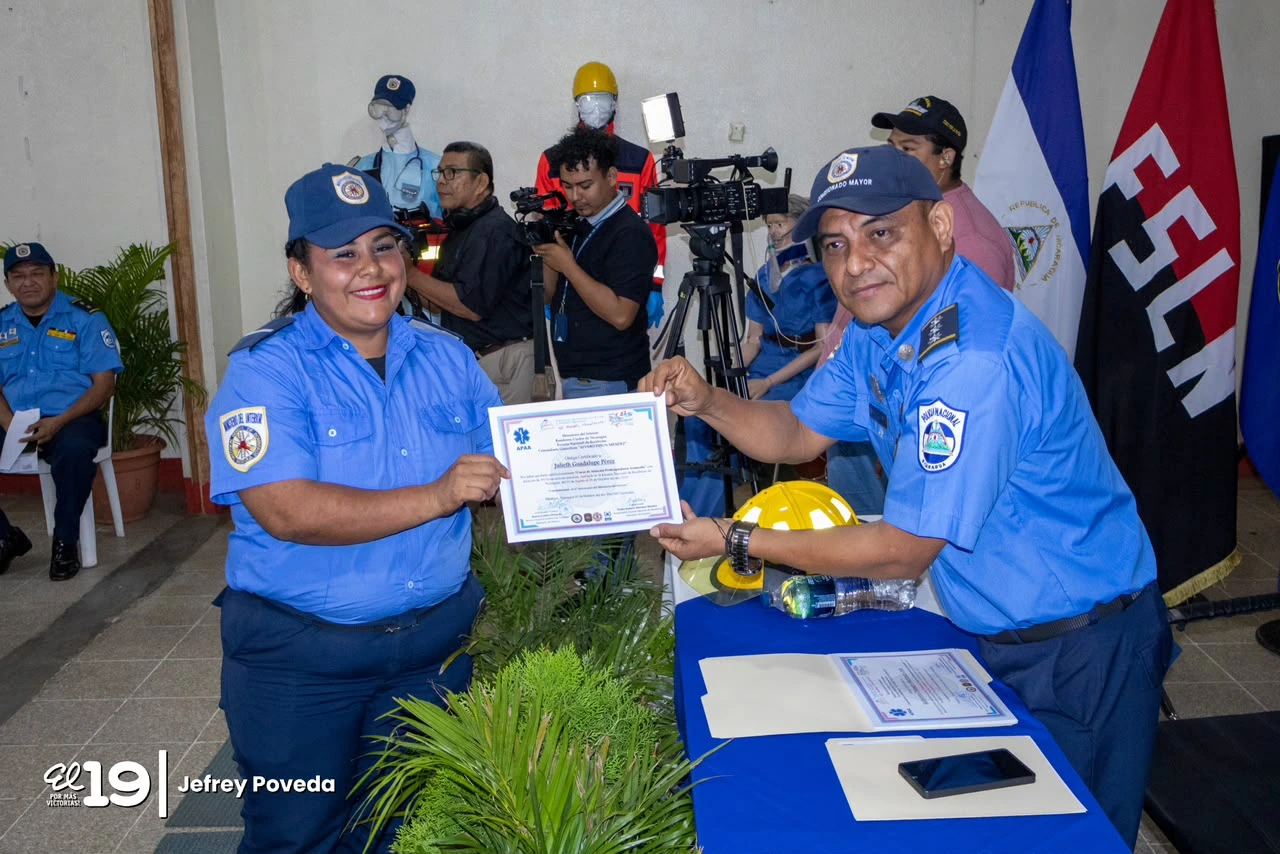 BOMBEROS4