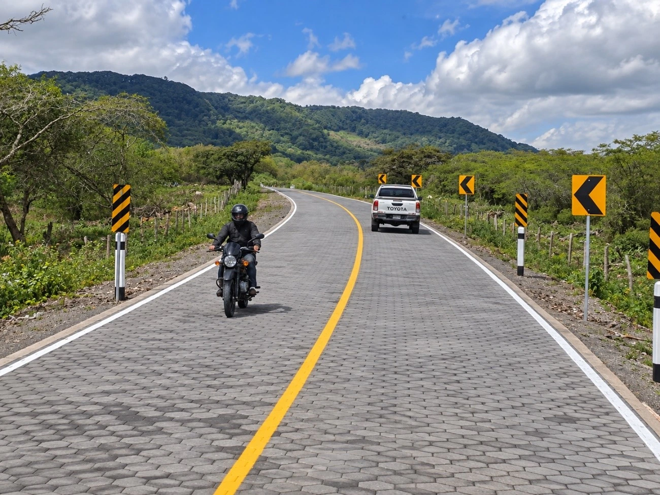 CARRETERA-LA-ESTANZUELA10