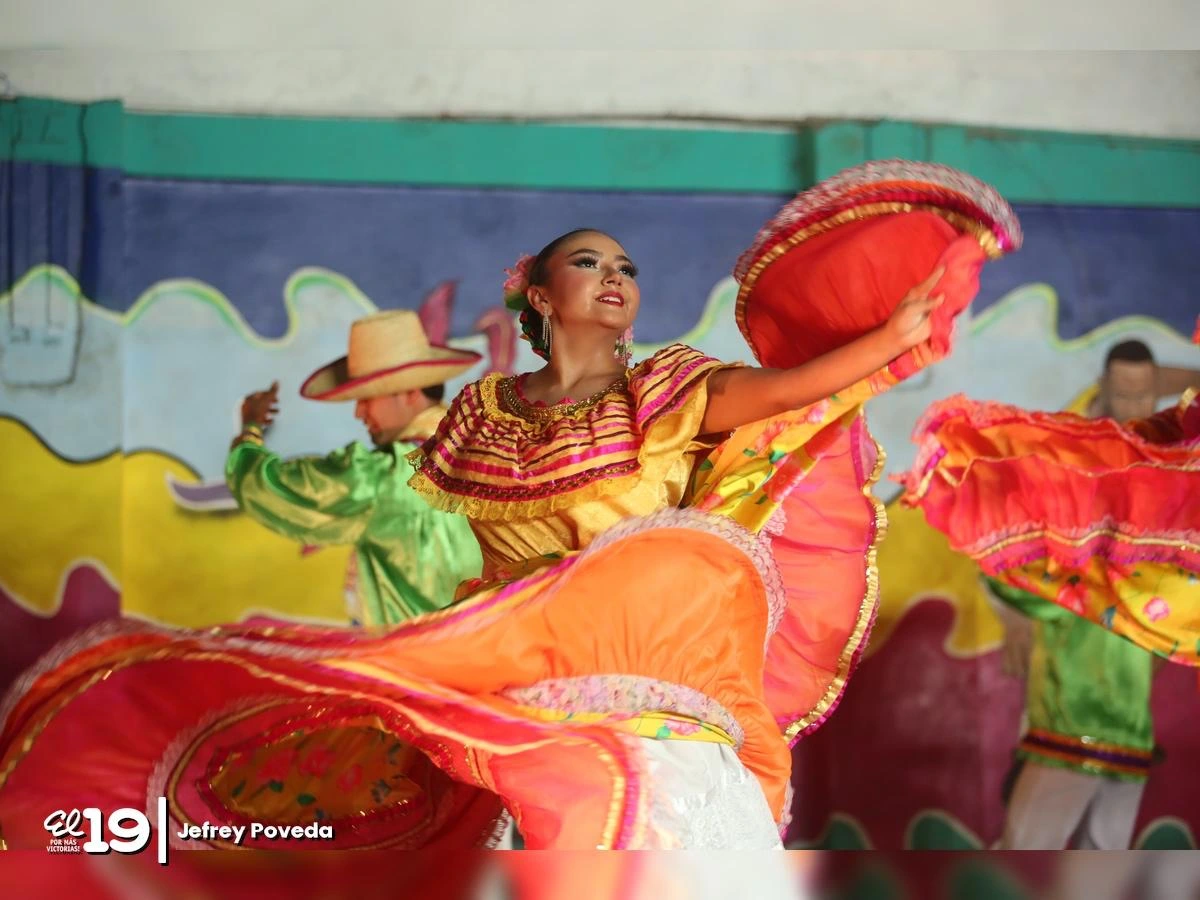 BAILE-(18)