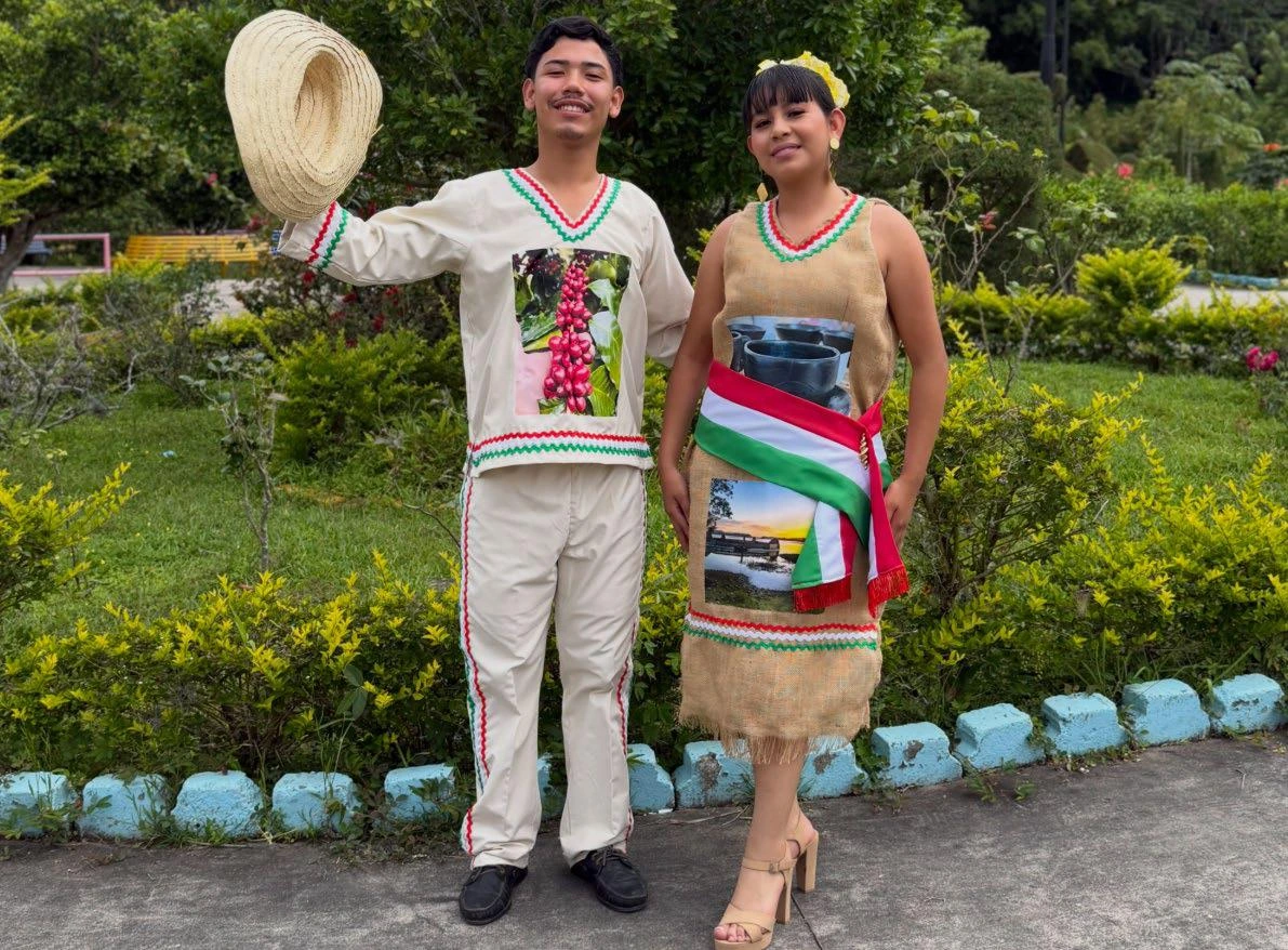HUIPIL-(18)