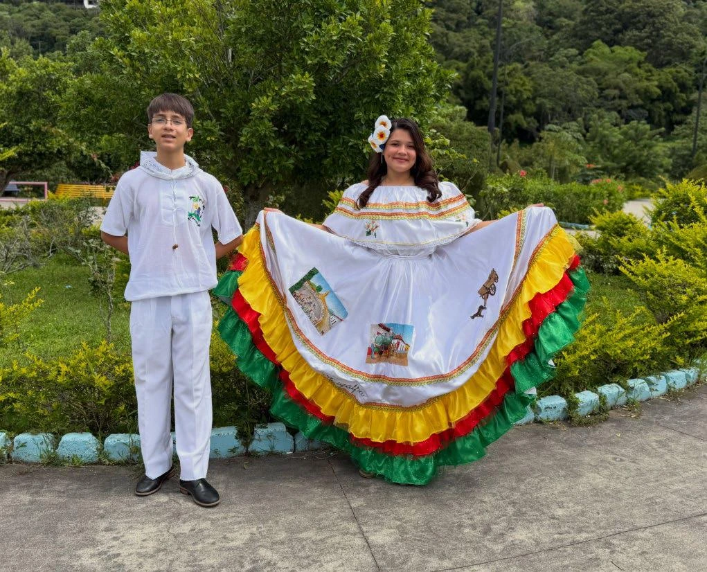 HUIPIL-(24)