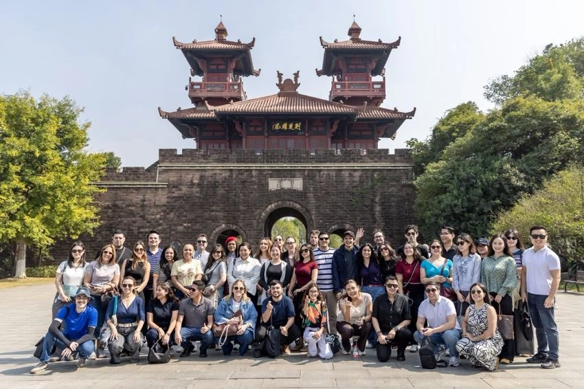 CHINA4