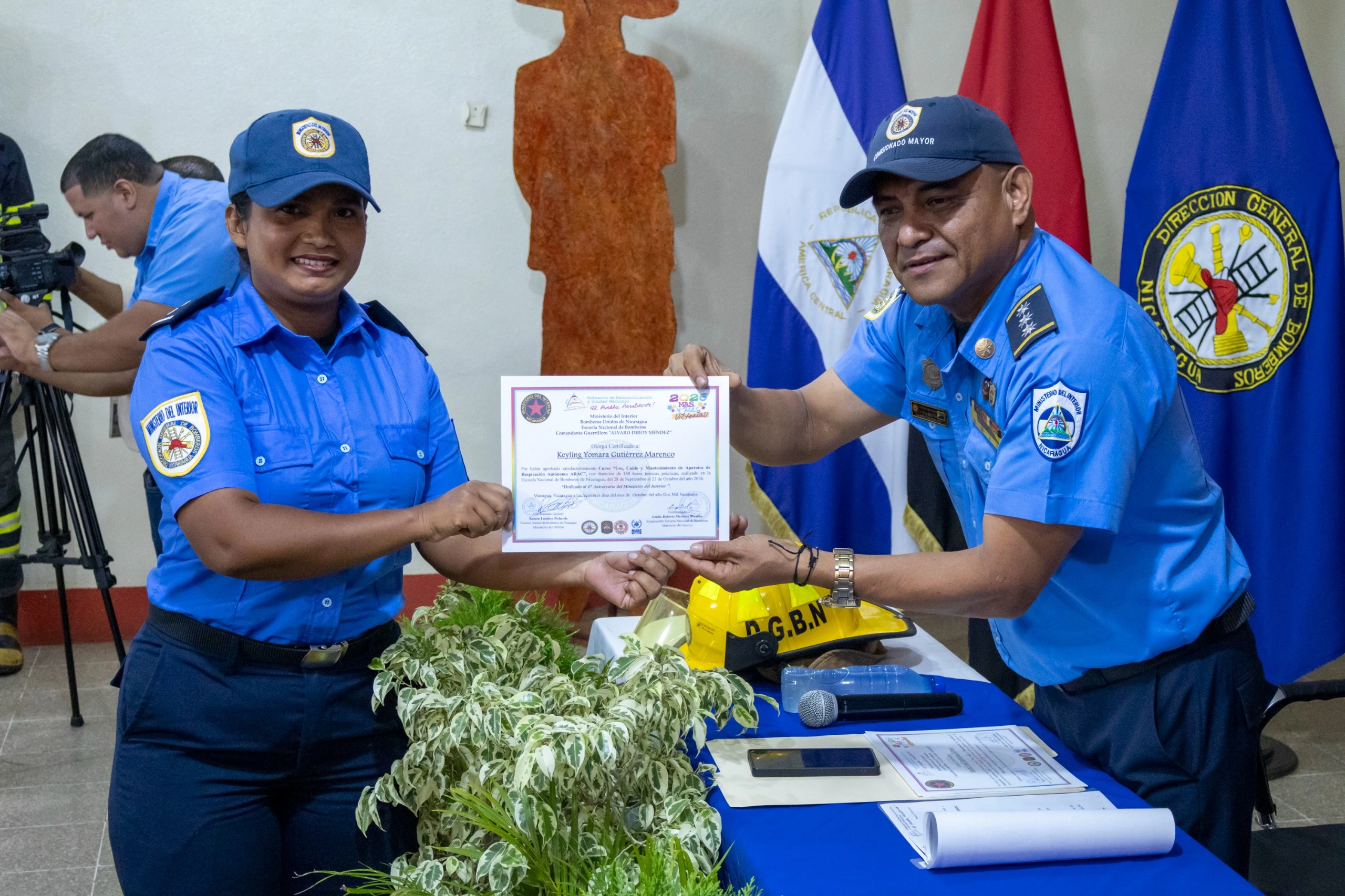 BOMBEROS12_12_11zon