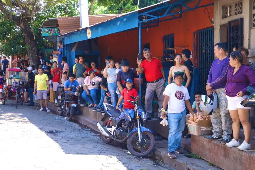AGUIZOTES--(11)