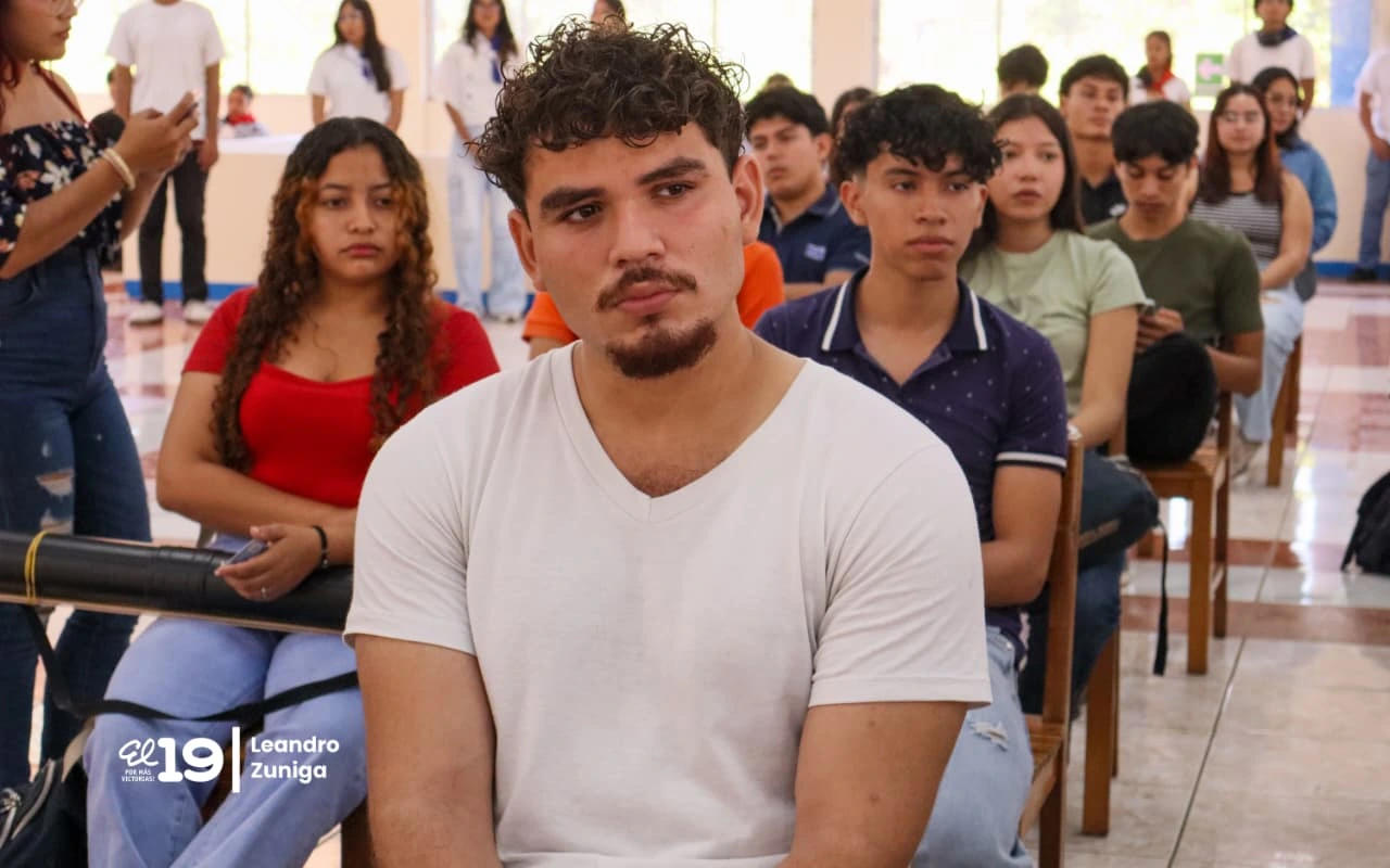 BECAS35