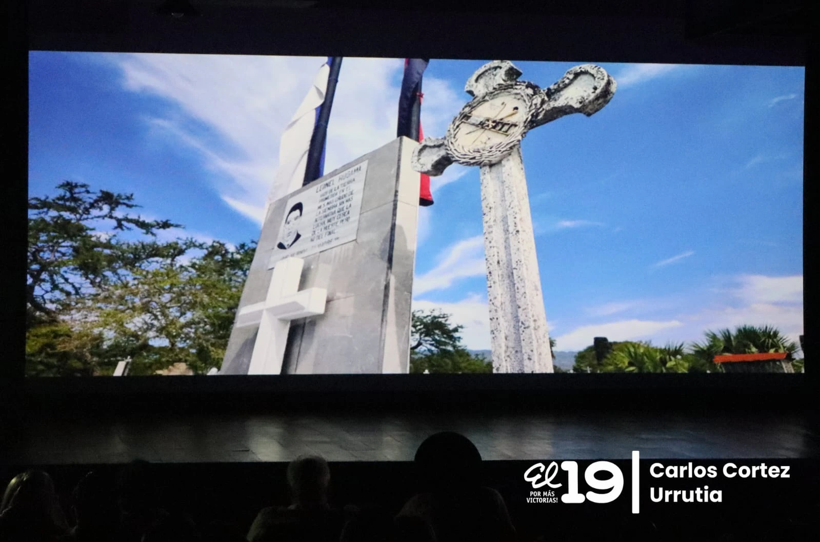 CINE4