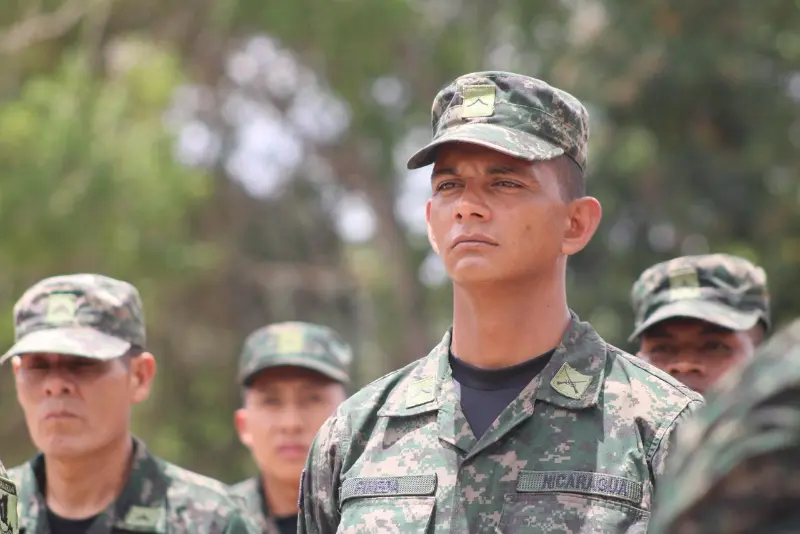 Ejercito--(4)