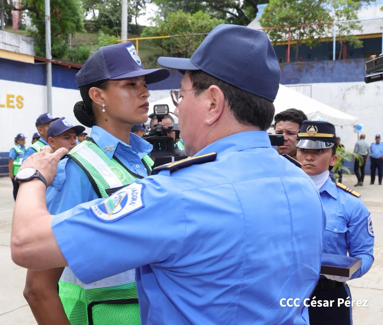POLICIA1