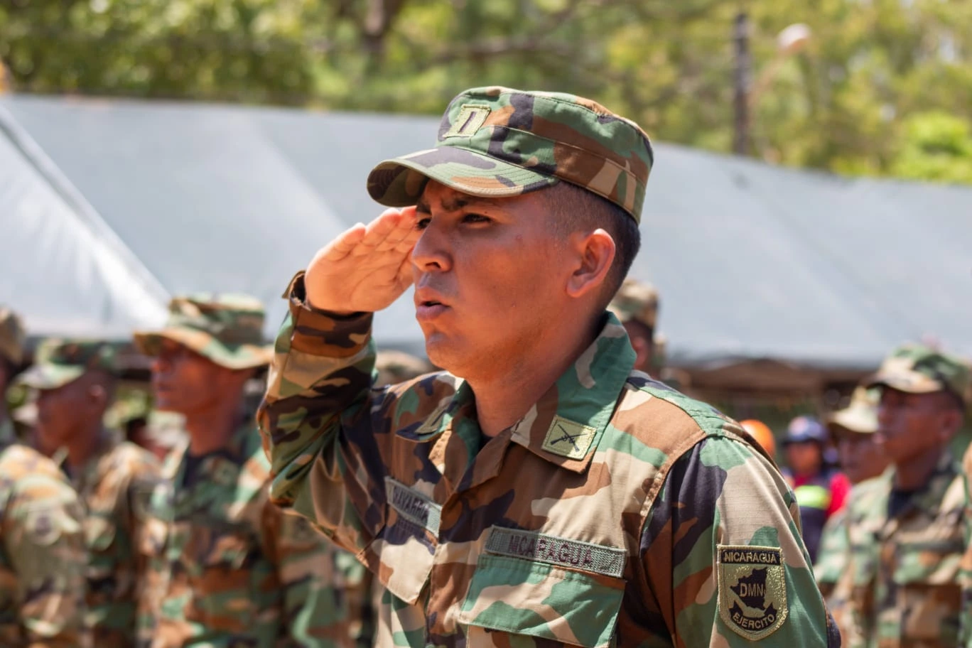 COMANDO-(16)