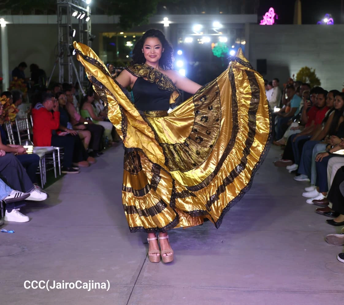 HUIPIL-(47)