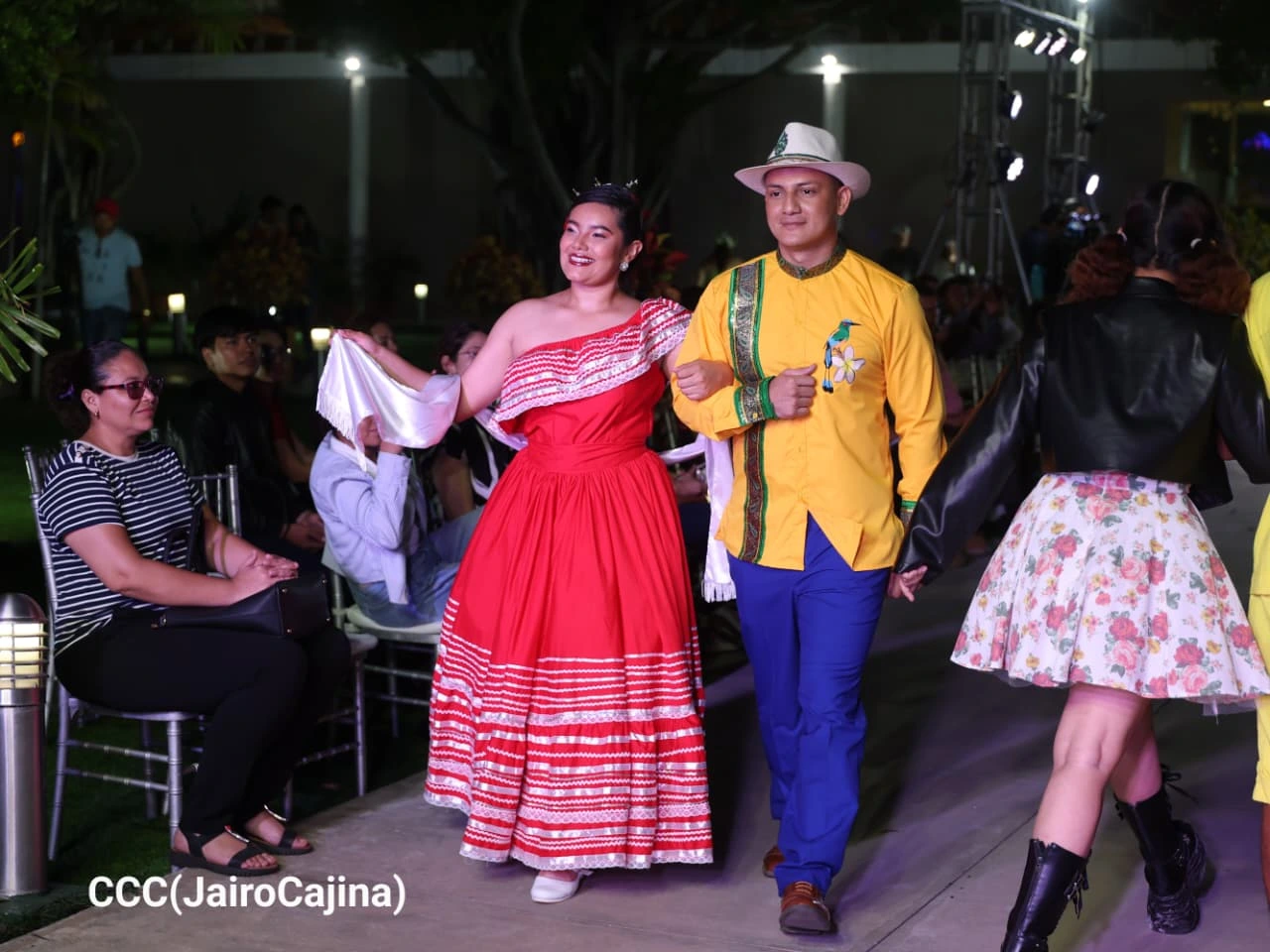 HUIPIL-(48)