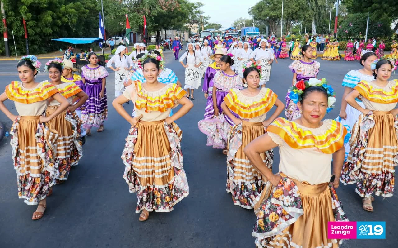 HUIPIL27
