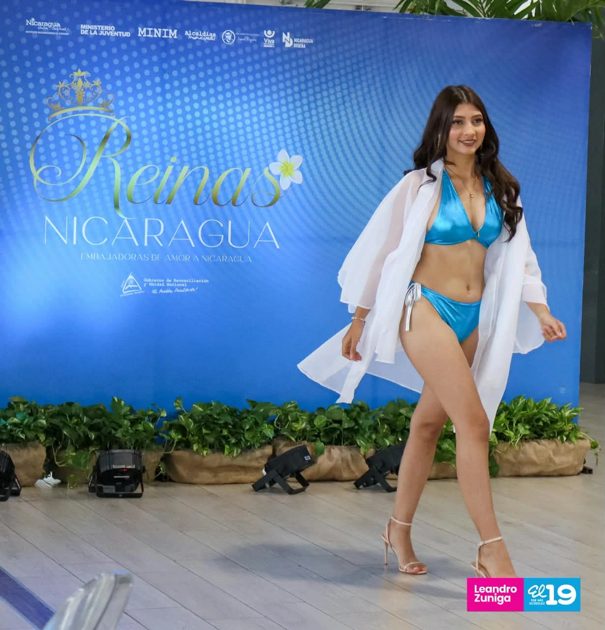 REINAS23