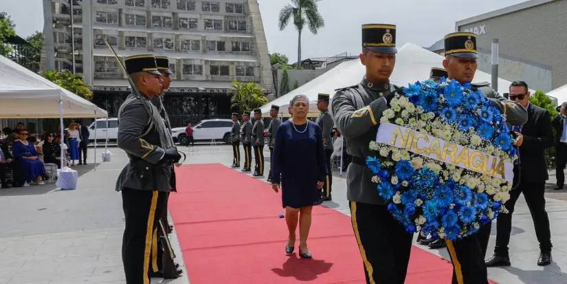 San-Salvador--(1)
