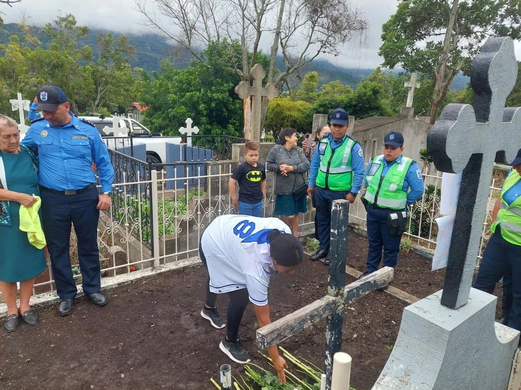 JINOTEGA-(6)