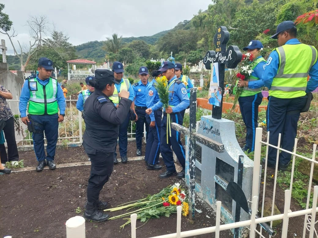 JINOTEGA-(8)