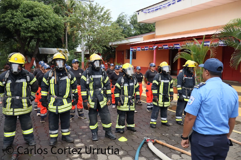 BOMBEROS10