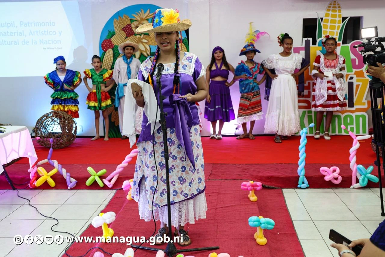 HUIPIL-(13)