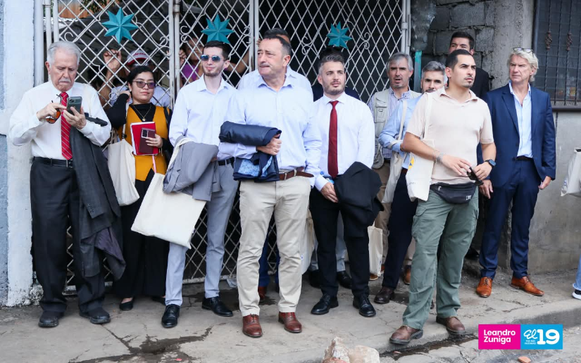 DIPLOMATICOS-19