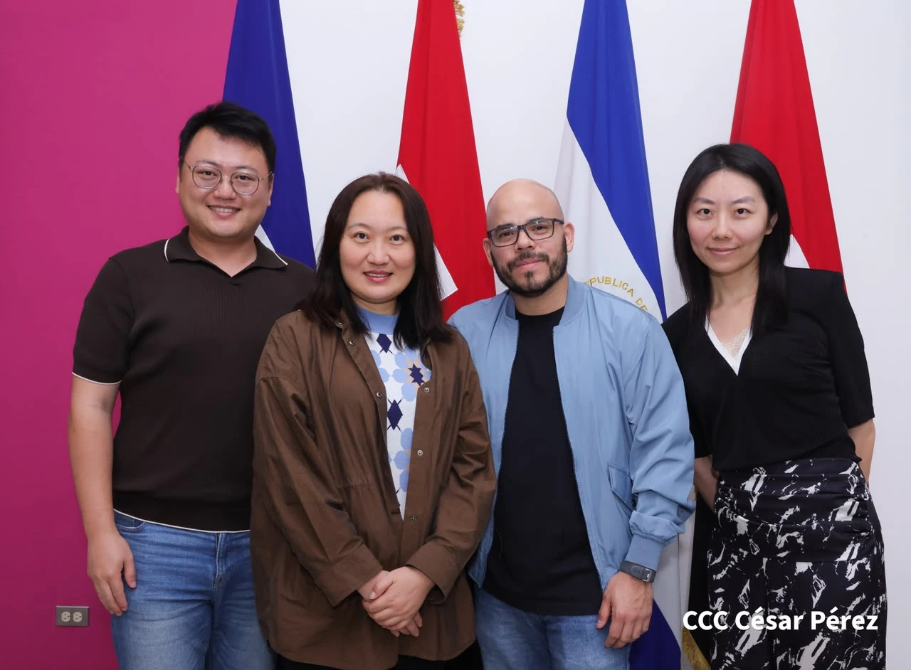 GRUPO-DE-MEDIOS3