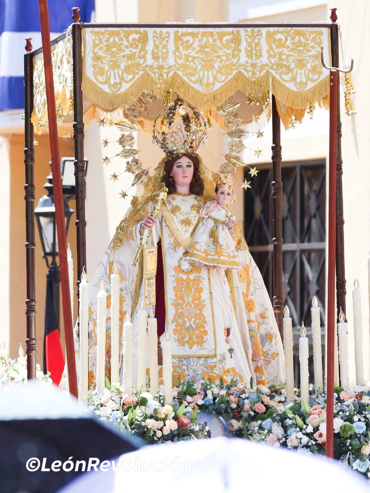 PROCESION15