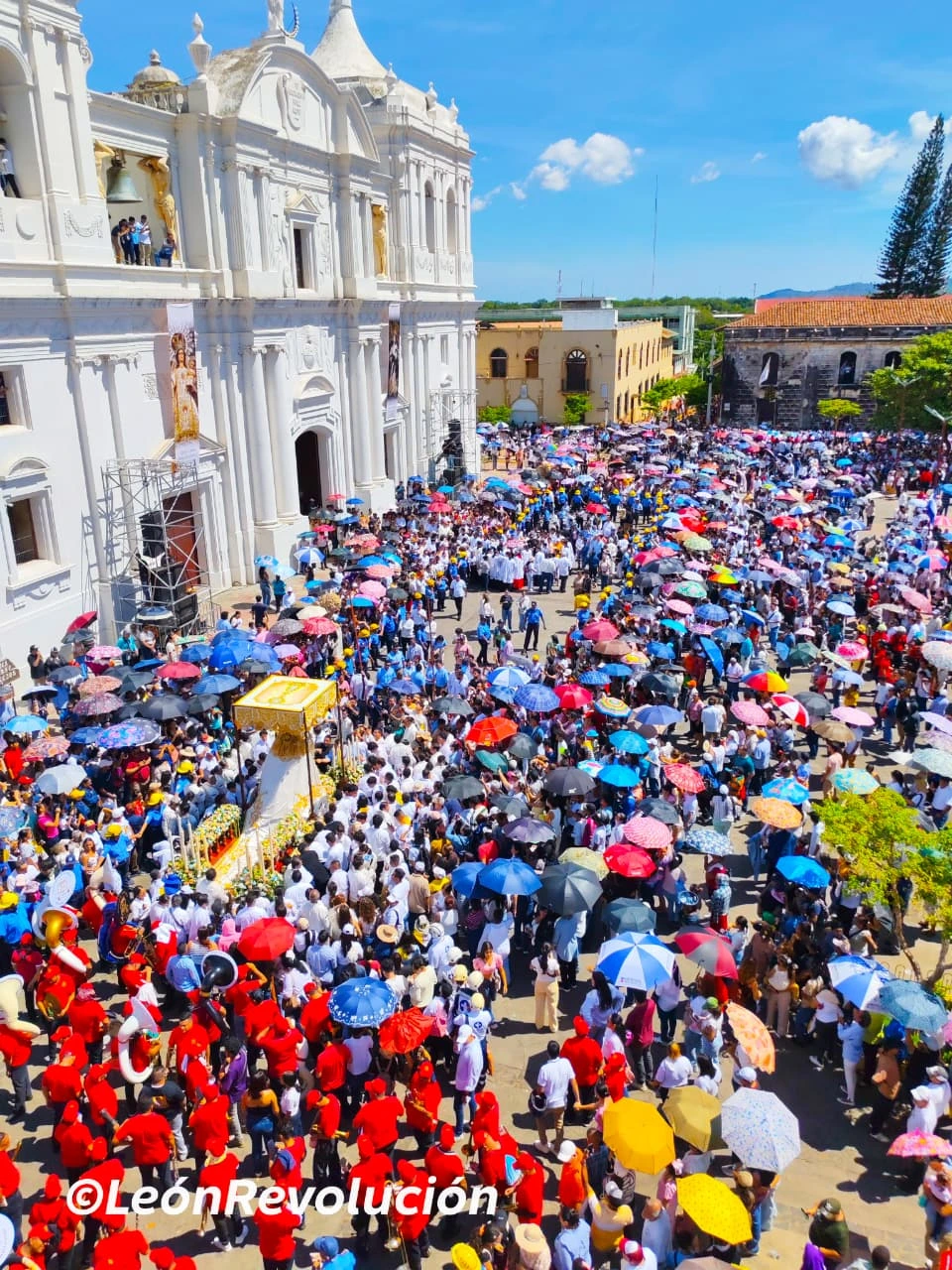 PROCESION9
