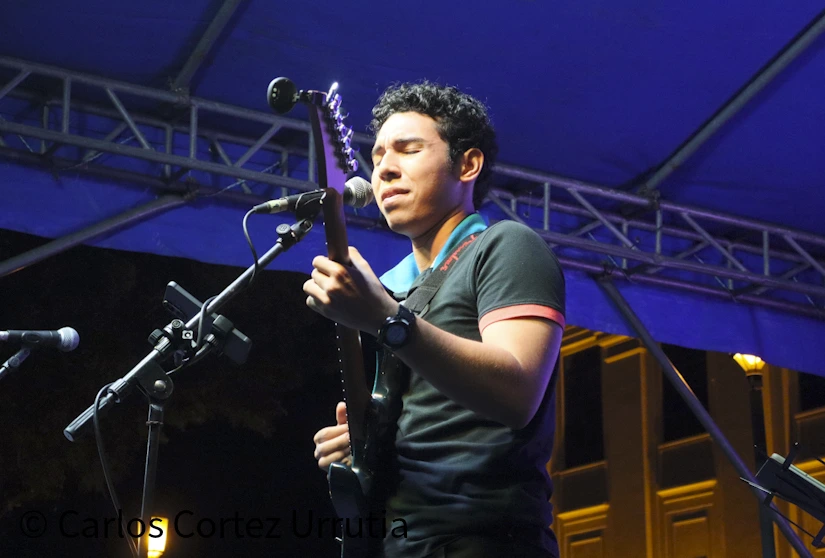 FESTIVAL-(7)