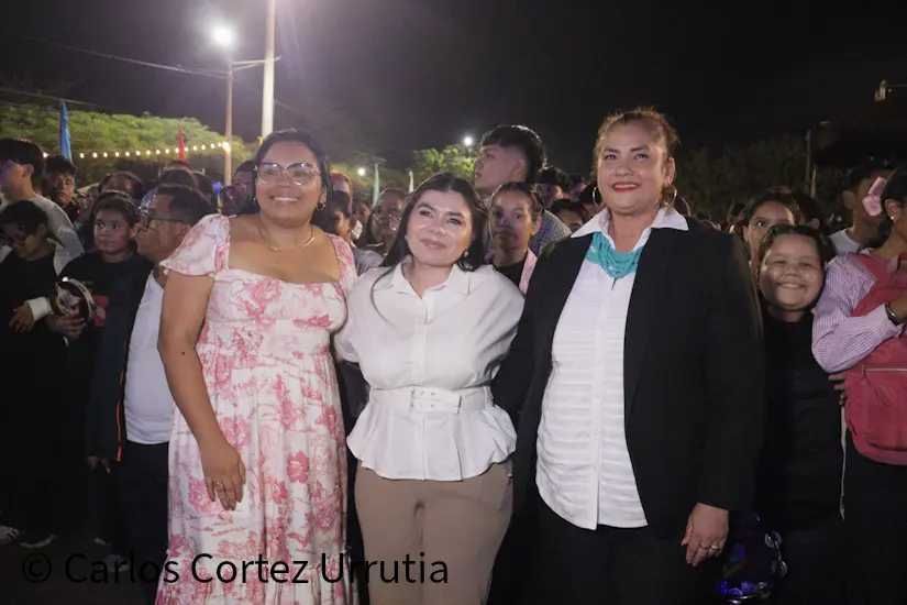 Plaza--(18)